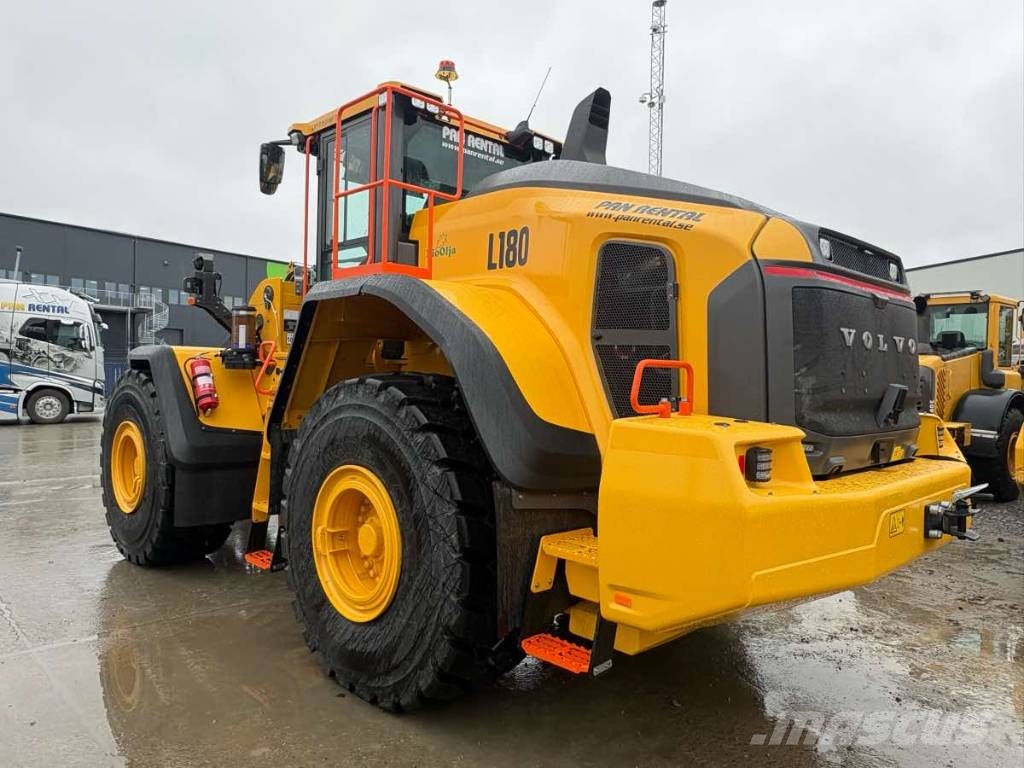 Volvo L180 Uthyres/For Rental Kolesni nakladalci