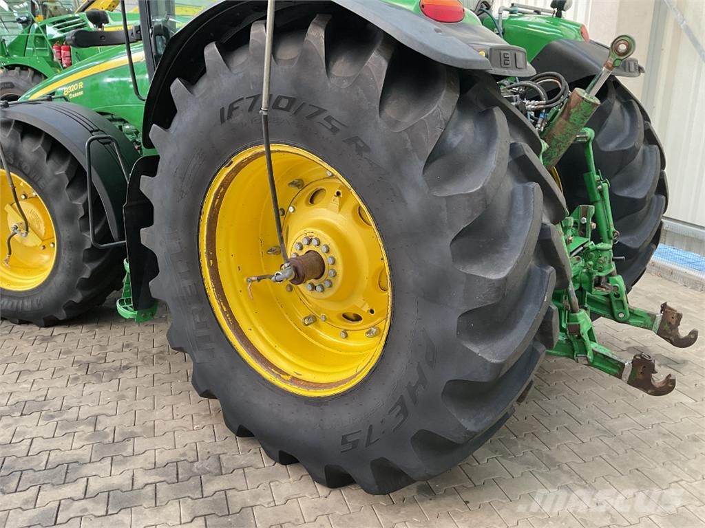John Deere 8320R 曳引機