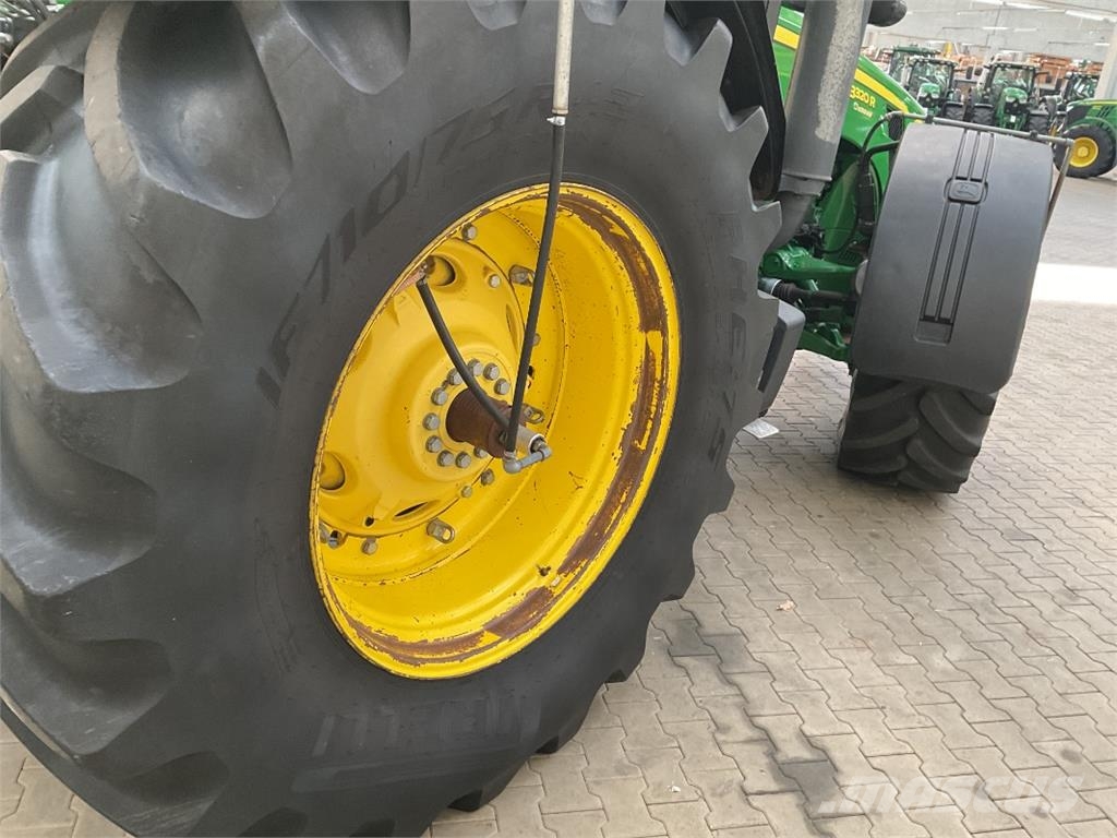 John Deere 8320R 曳引機