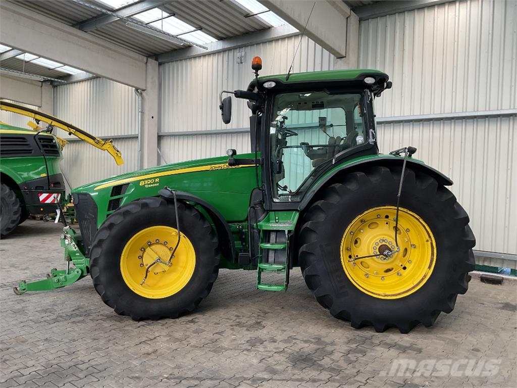 John Deere 8320R 曳引機