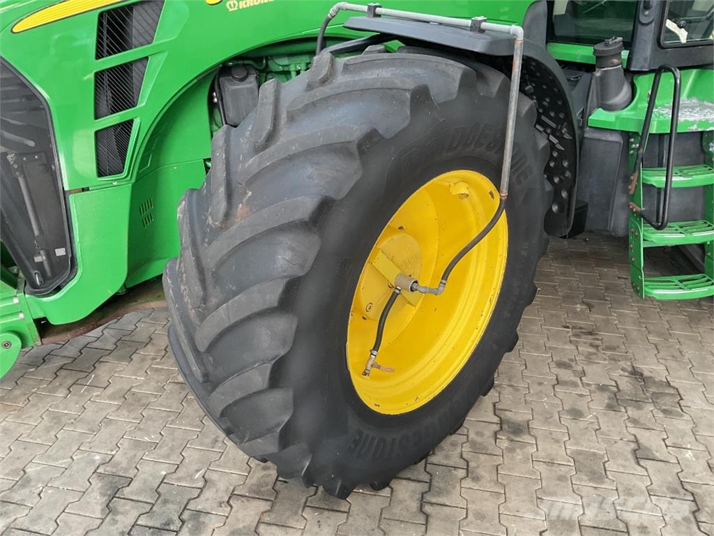 John Deere 8320R 曳引機