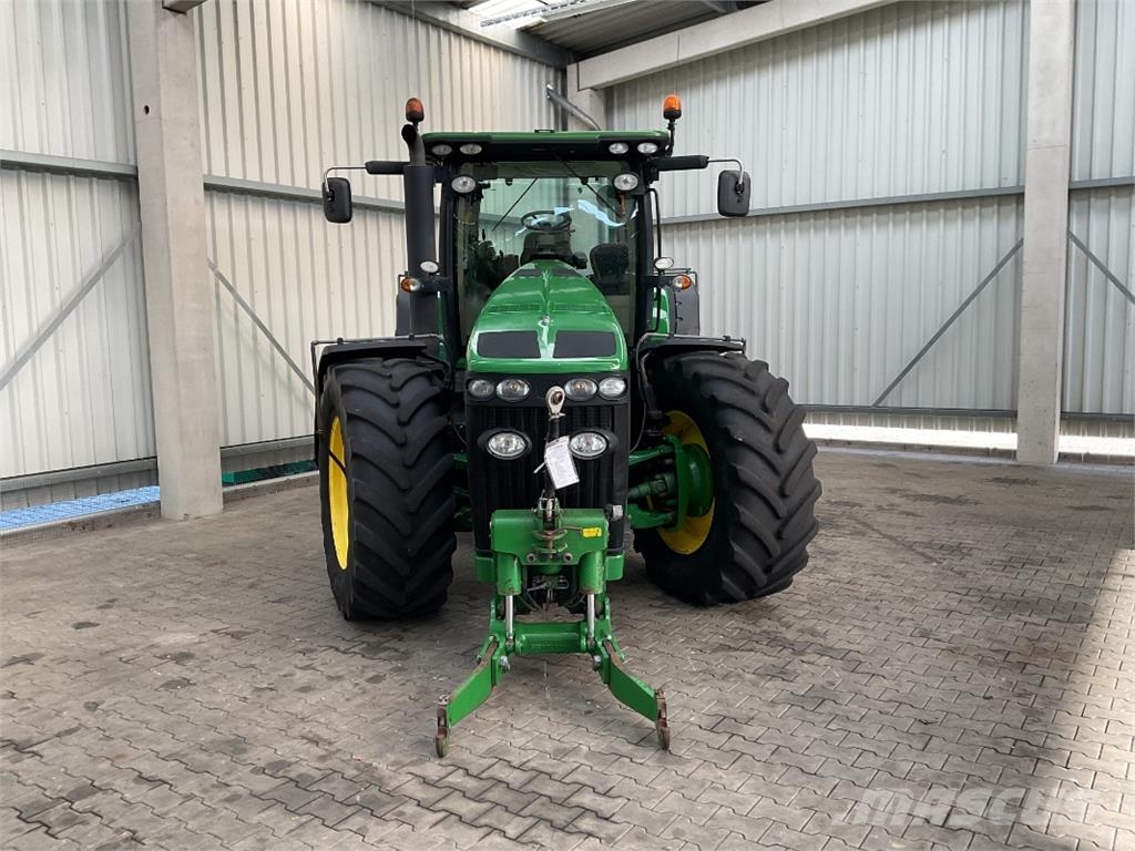 John Deere 8320R 曳引機
