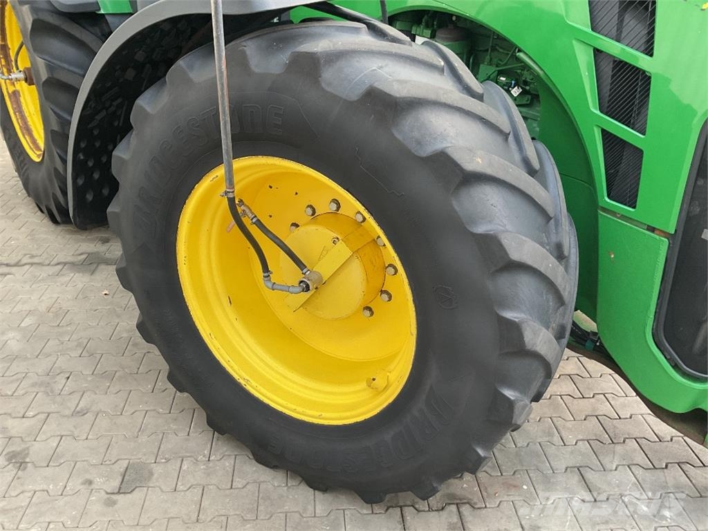John Deere 8320R 曳引機