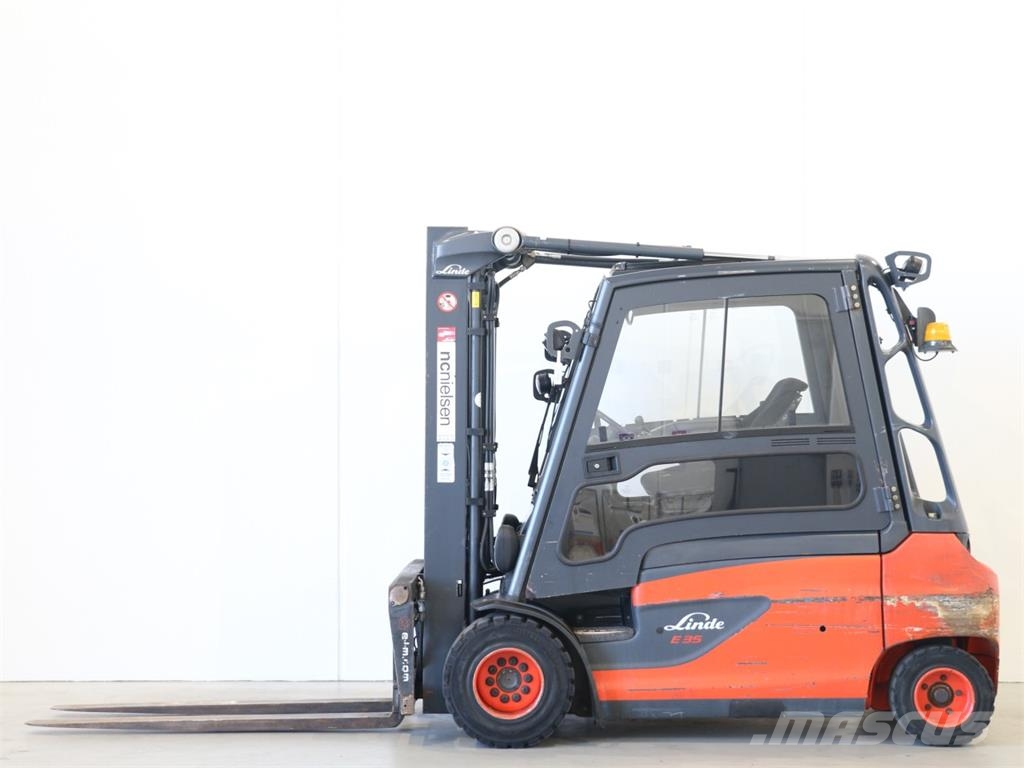 Linde E35L/387 شاحنات ذات رافعات شوكية تعمل بالكهرباء