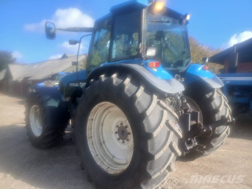 New Holland TM 165 med frontlift Tractoren