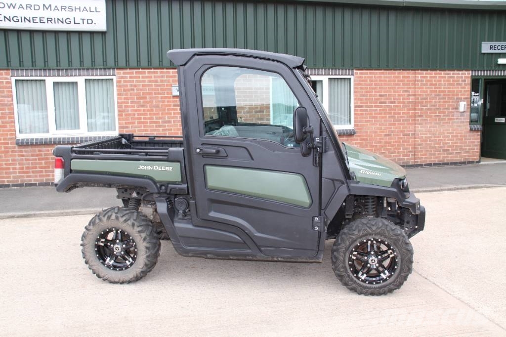 John Deere XUV865M Redskapsbærere