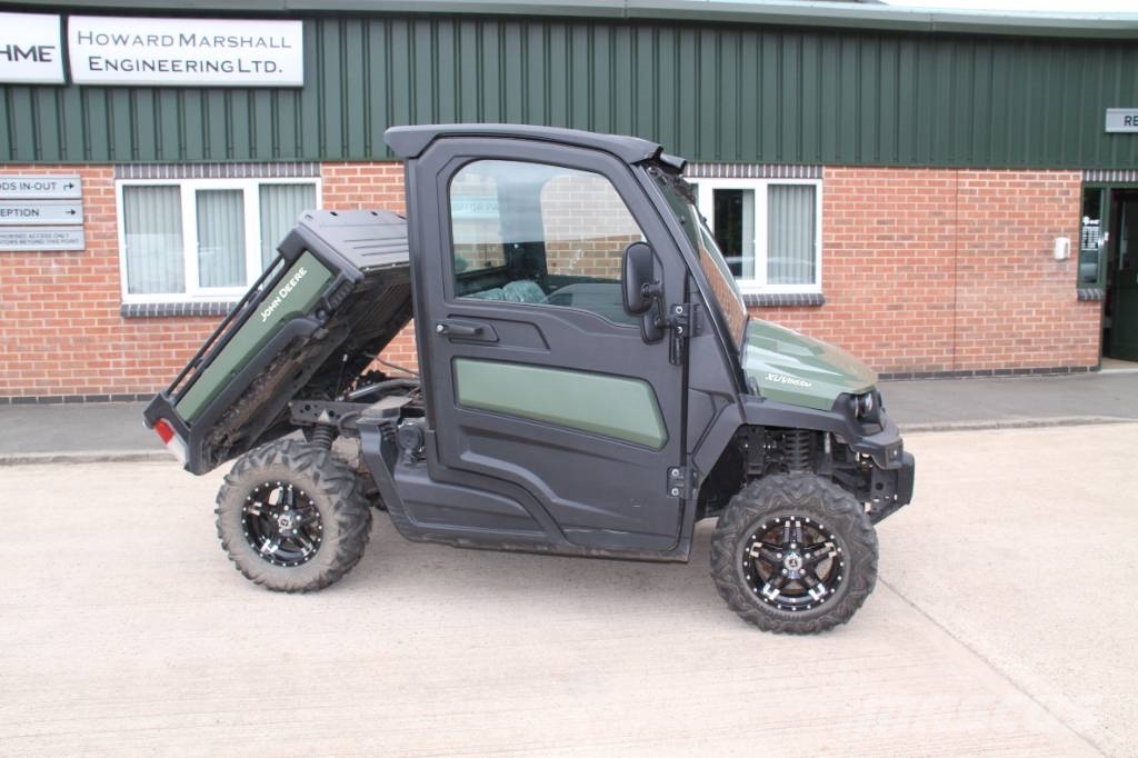 John Deere XUV865M Redskapsbærere
