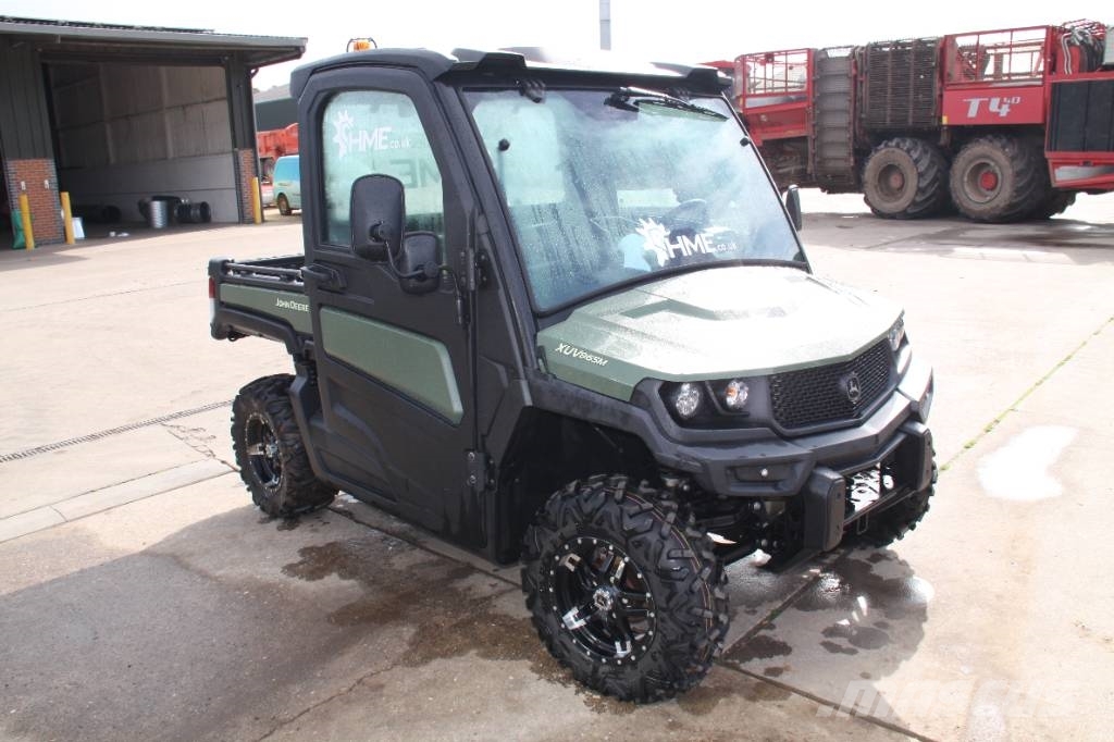 John Deere XUV865M Redskapsbærere