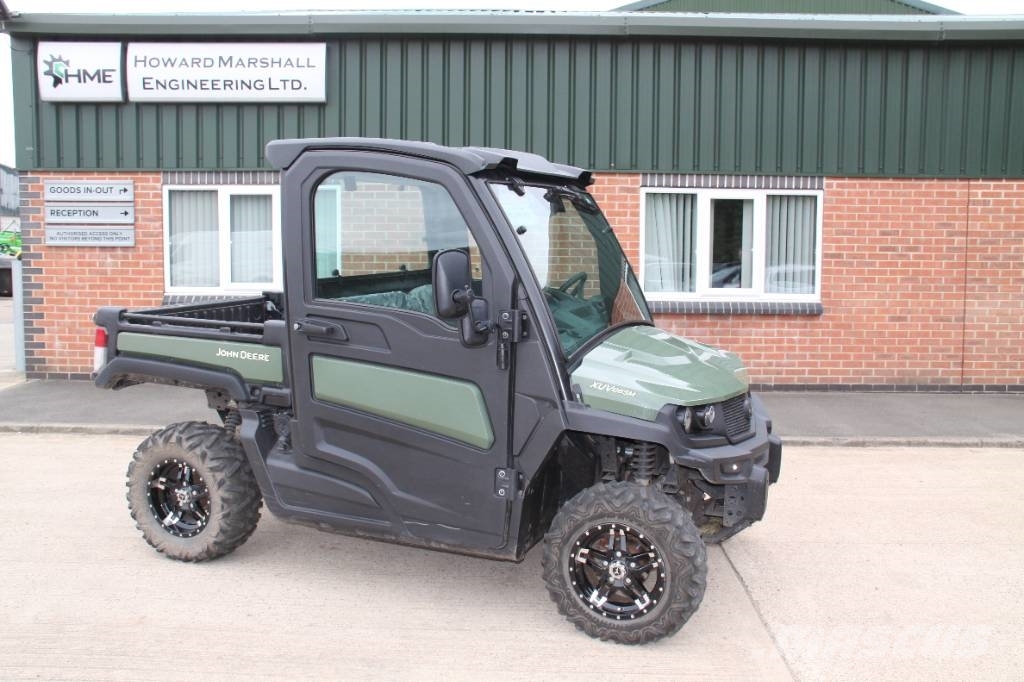 John Deere XUV865M Redskapsbærere