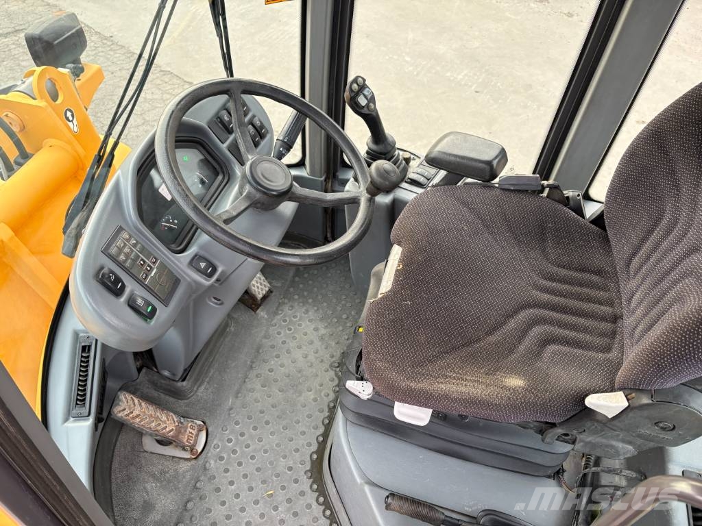 Volvo L35GT lastmaskin, svensksåld, 2700 tim Rataslaadurid