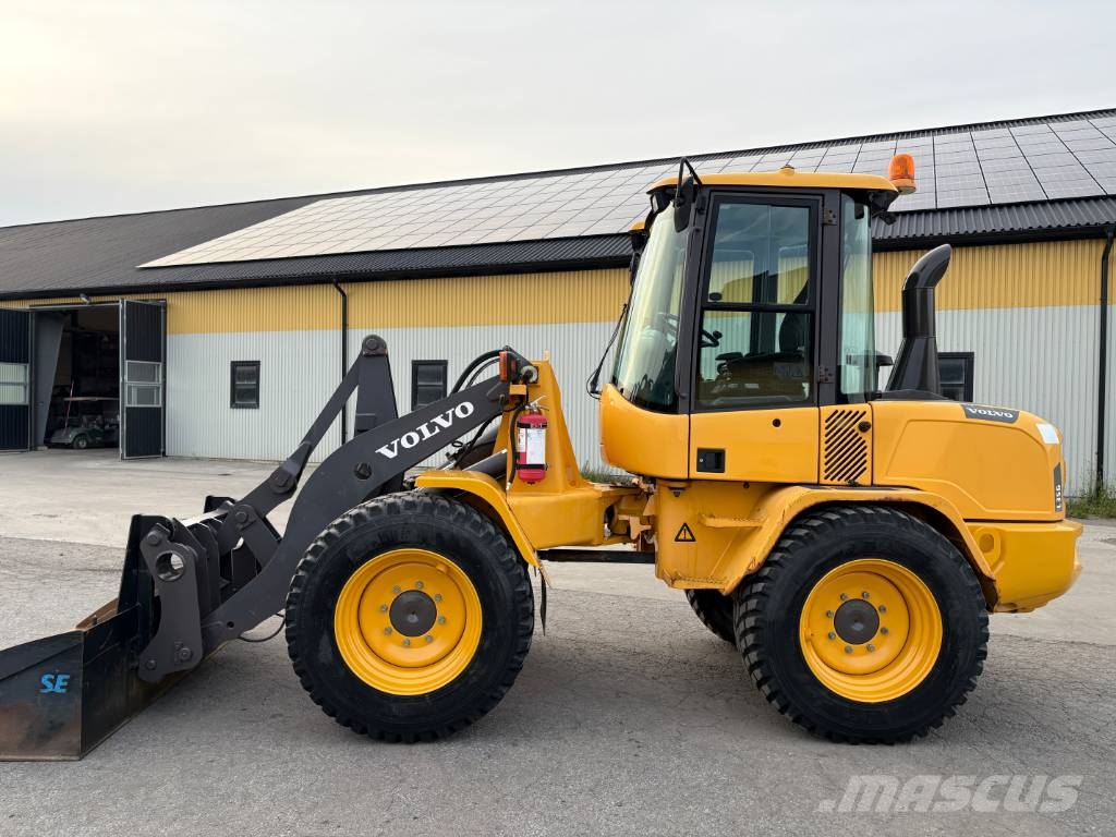 Volvo L35GT lastmaskin, svensksåld, 2700 tim Rataslaadurid