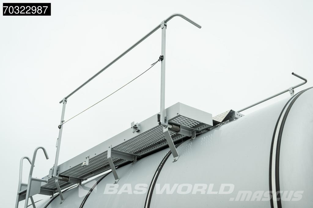 Kässbohrer STS 3 axles NEW! 32.000L Bitumen Cisterna semi-remorci