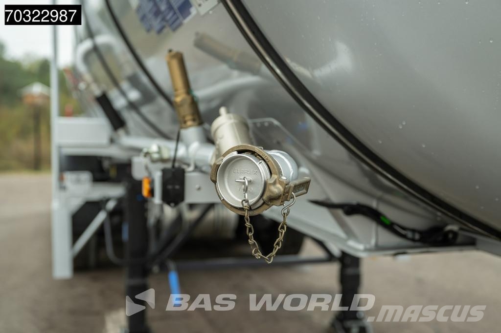 Kässbohrer STS 3 axles NEW! 32.000L Bitumen セミトレーラータンカー