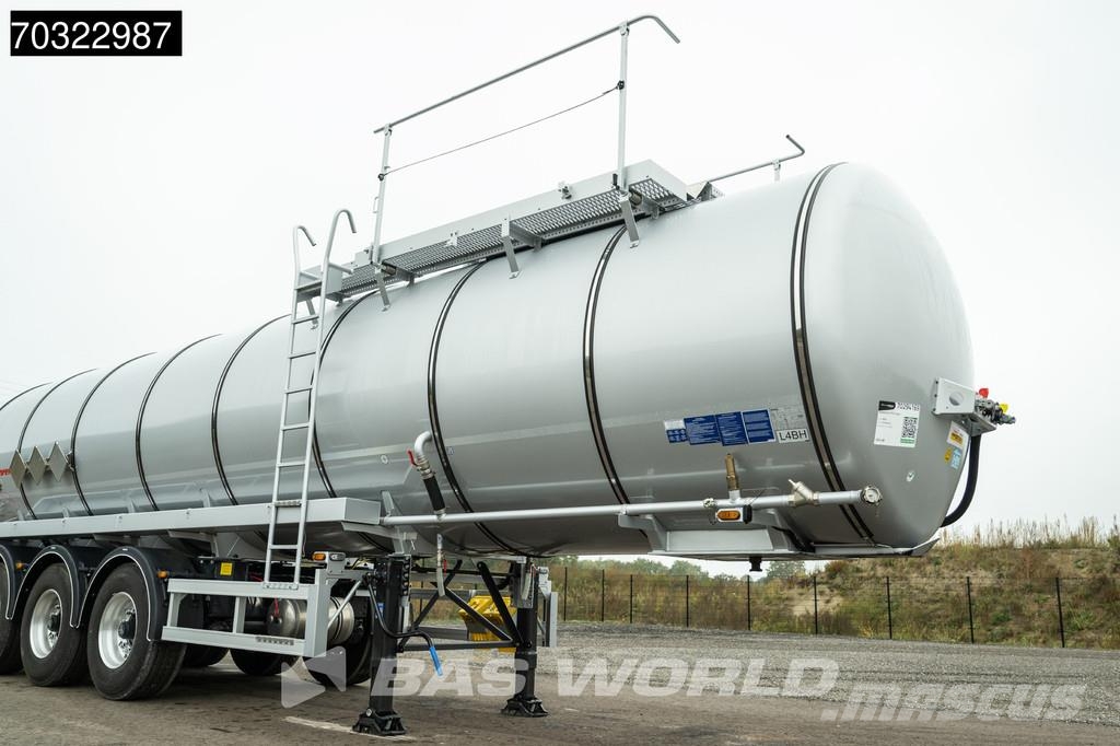 Kässbohrer STS 3 axles NEW! 32.000L Bitumen セミトレーラータンカー