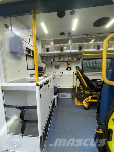 Fiat Ducato A&E Fiat Ducato A&E Vehicle with Stryker Pr Ambulancias