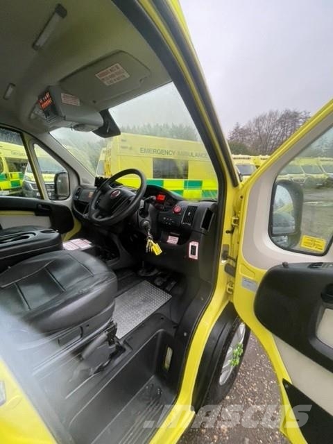 Fiat Ducato A&E Fiat Ducato A&E Vehicle with Stryker Pr Ambulancias