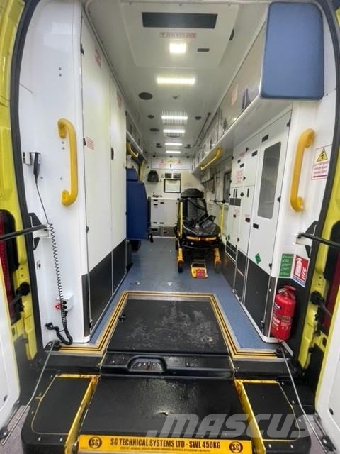 Fiat Ducato A&E Fiat Ducato A&E Vehicle with Stryker Pr Ambulancias