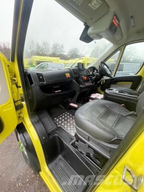Fiat Ducato A&E Fiat Ducato A&E Vehicle with Stryker Pr Ambulancias
