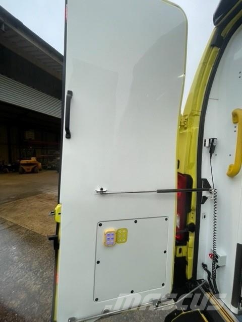 Fiat Ducato A&E Fiat Ducato A&E Vehicle with Stryker Pr Ambulancias