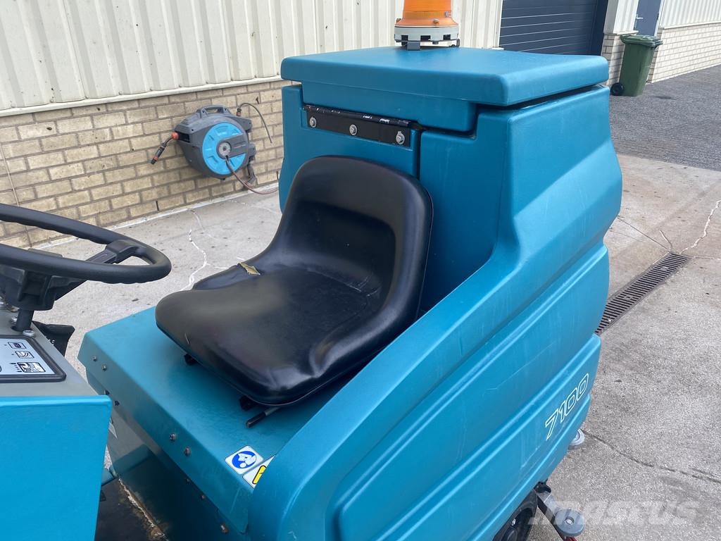 Tennant 7100, Schrobmachine, 85 cm Gulvvaskere