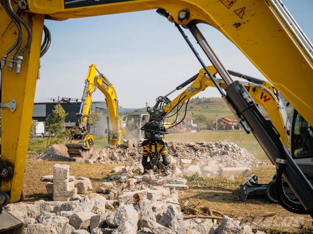 MB Crusher PT650 مقصات هيدروليكية