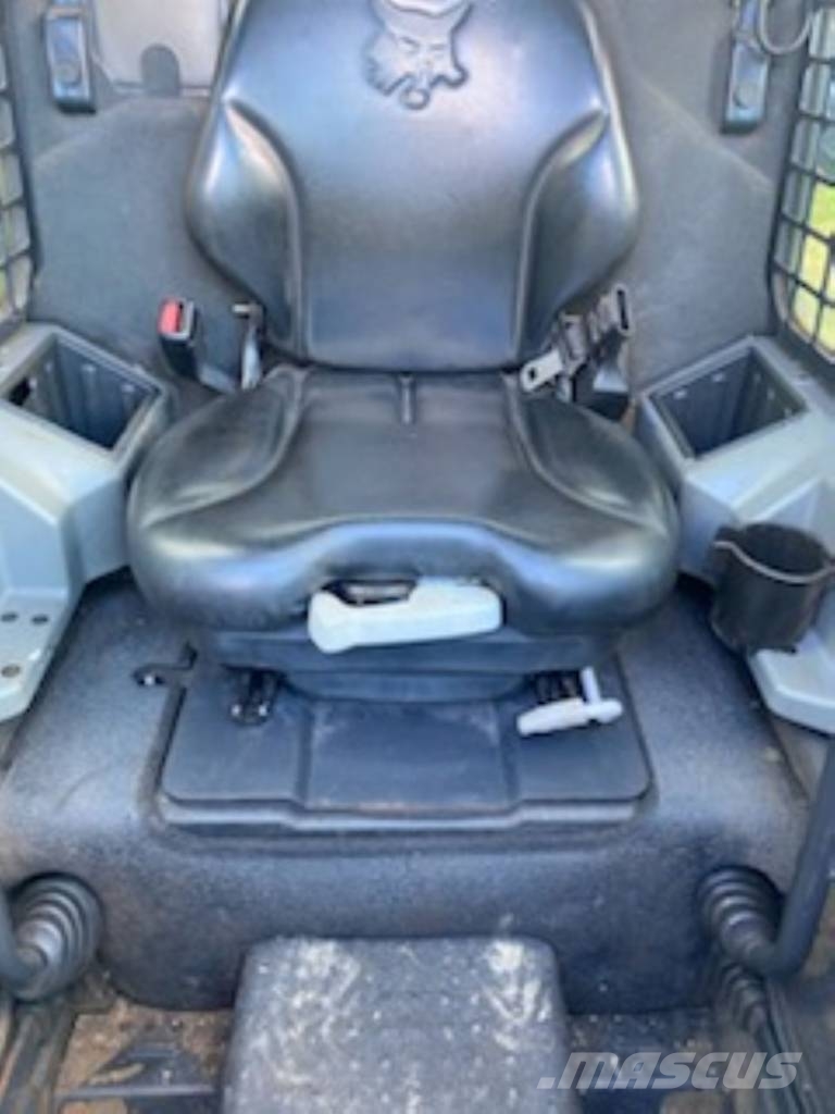 Bobcat S450 لوادر انزلاقية التوجيه