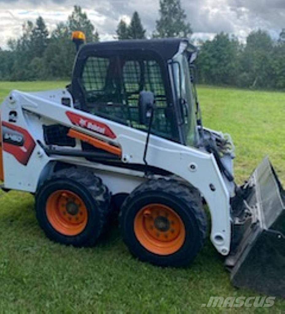 Bobcat S450 لوادر انزلاقية التوجيه