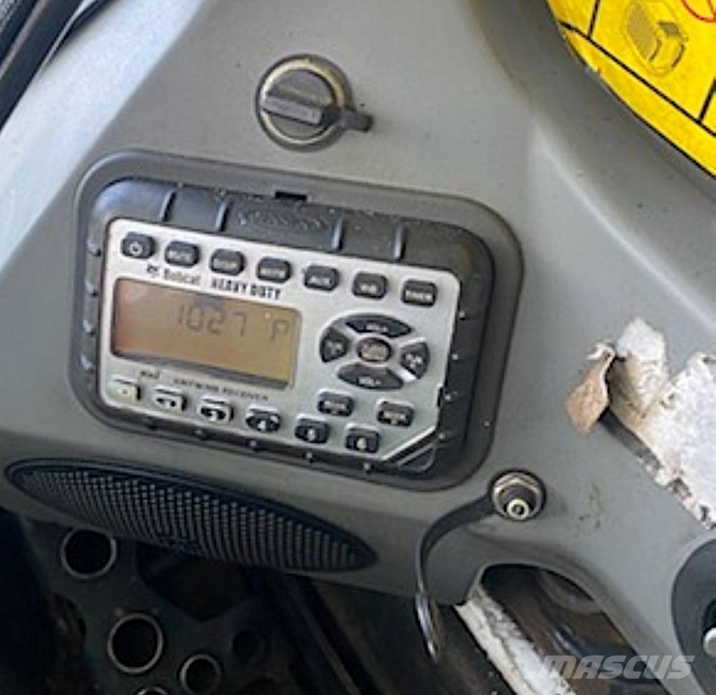 Bobcat S450 لوادر انزلاقية التوجيه