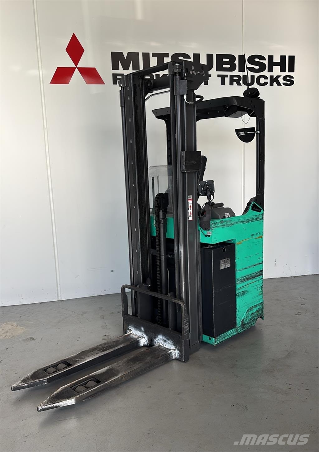 Mitsubishi SBS20N2 شاحنات مناولة ذاتية الدفع