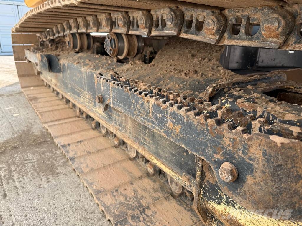 JCB 131 X L Rupsgraafmachines