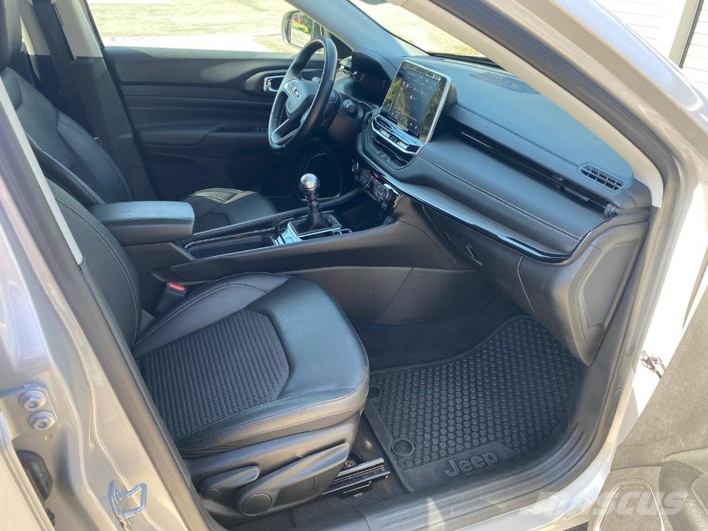 Jeep Compass PKWs