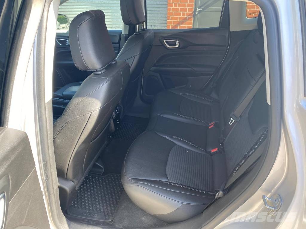 Jeep Compass PKWs
