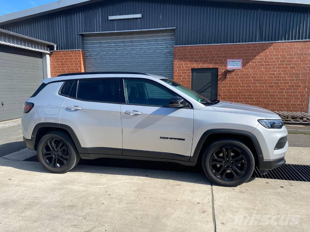 Jeep Compass PKWs