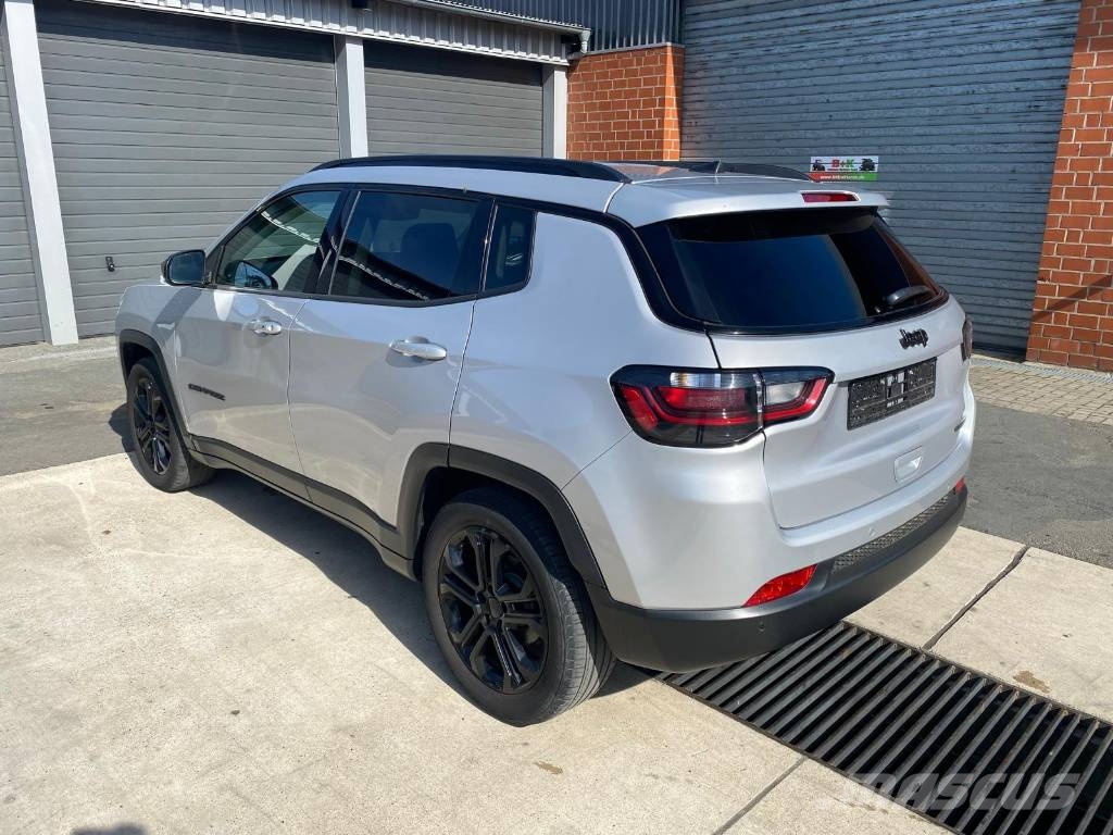 Jeep Compass PKWs