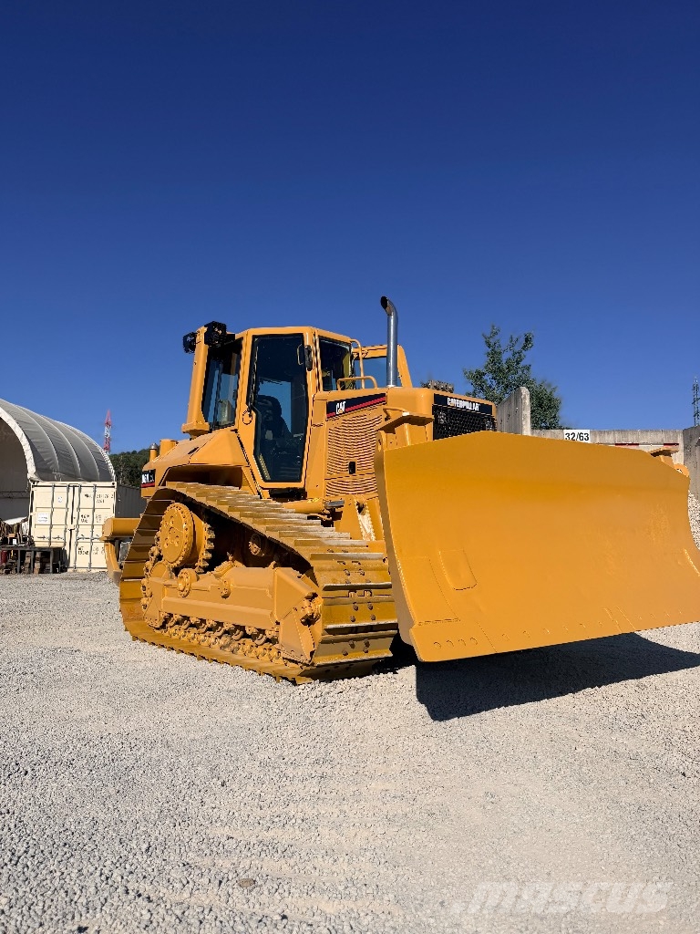 CAT D 6 N XL Crawler dozers