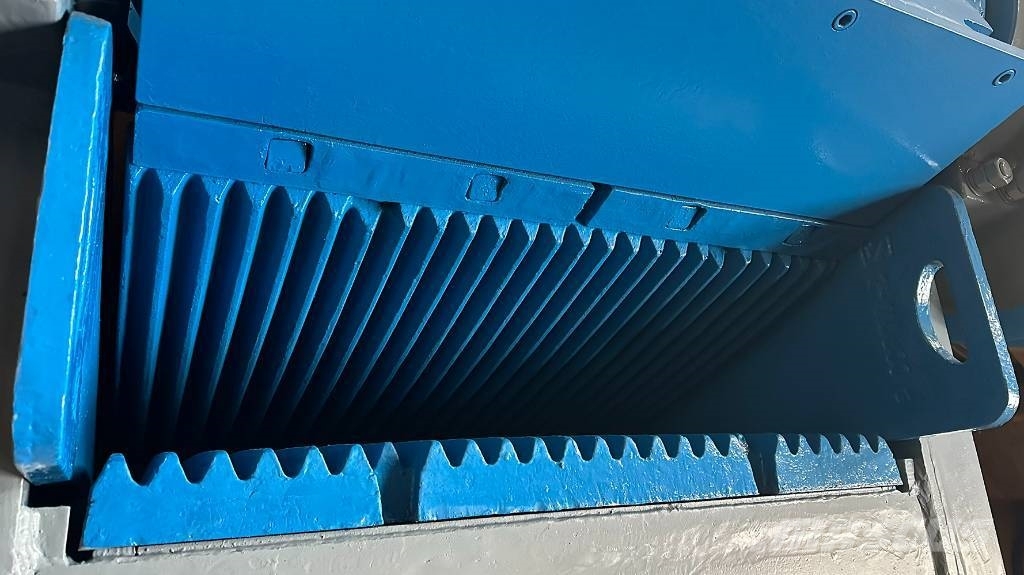 Kinglink 10" x 39" PEX250x1000 Concasseur à mâchoires 破碎机