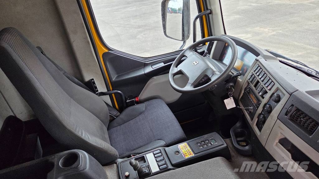 Volvo FE 280 4X2 Hákový nosič kontajnerov