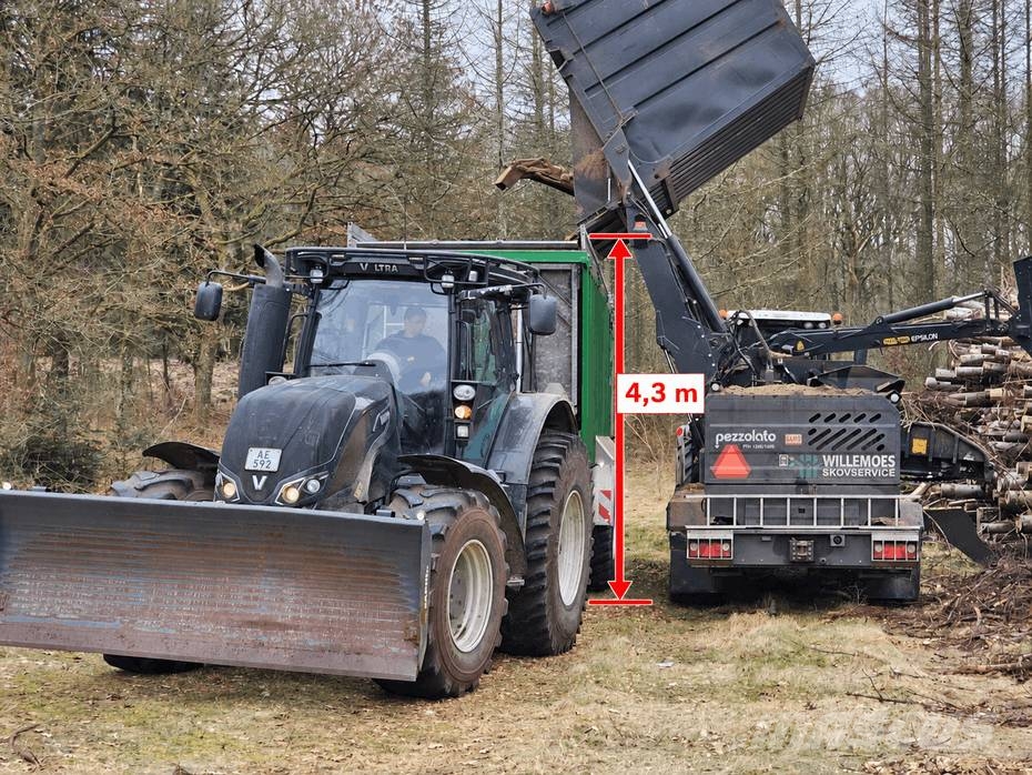 Pezzolato PTH1200/1000 G + CLAAS XERION Holzhäcksler