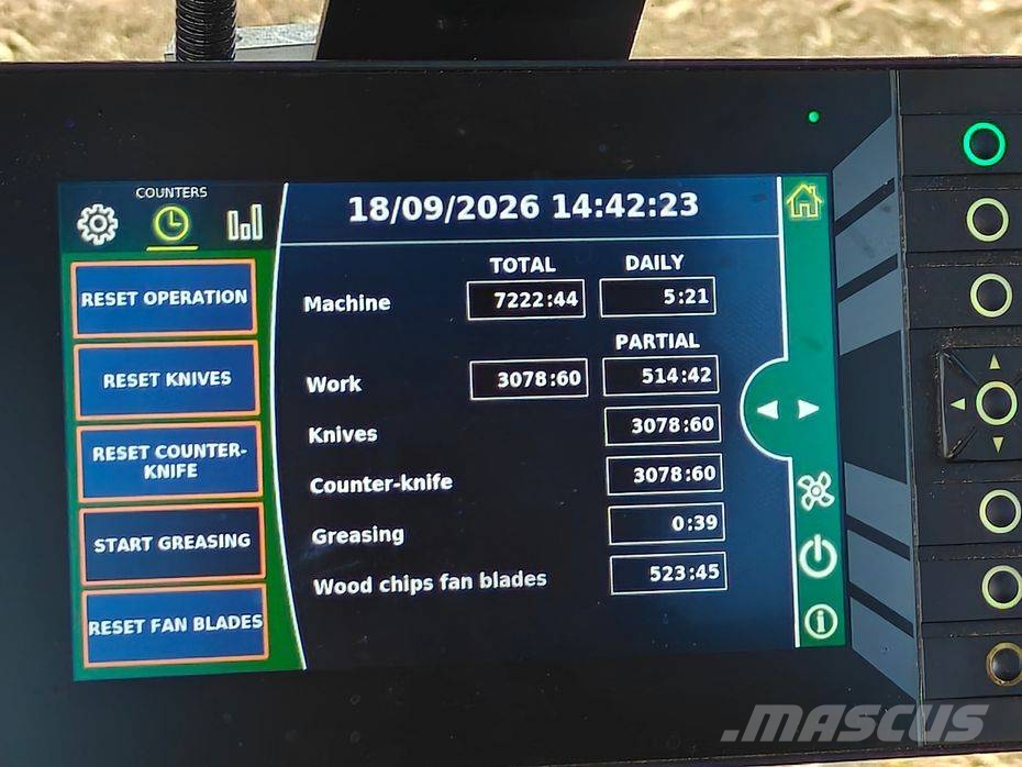 Pezzolato PTH1200/1000 G + CLAAS XERION Holzhäcksler