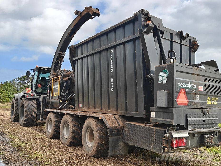 Pezzolato PTH1200/1000 G + CLAAS XERION Holzhäcksler