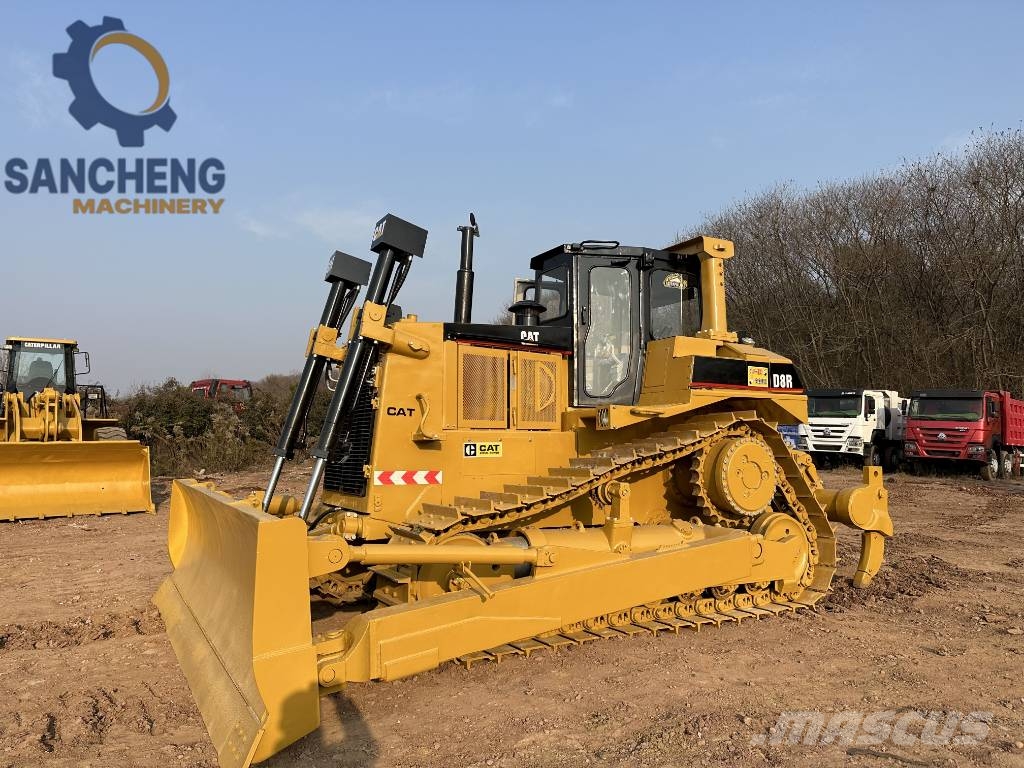 CAT D8R ブルドーザー