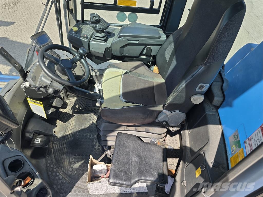 Kalmar DRG450-60S5 Reachstackers