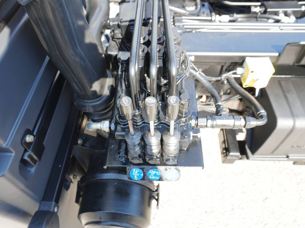 Nissan ATLEON MULTILIFT Vaihtolava-autot
