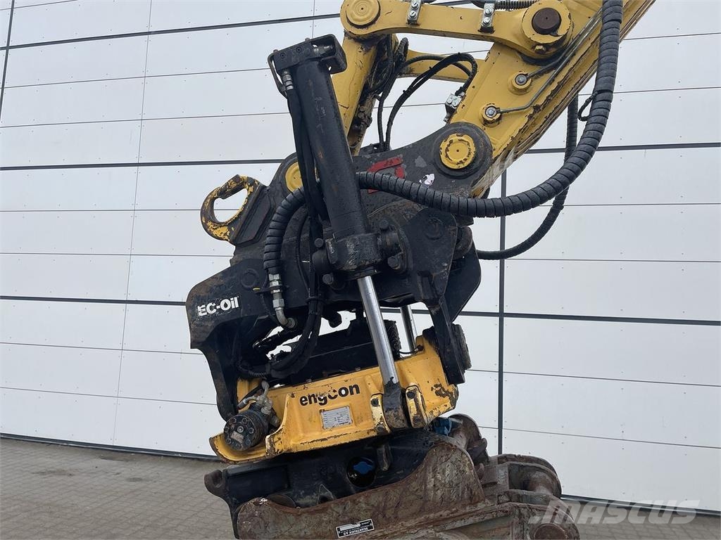 Komatsu PC240LC-11EO Εκσκαφείς με ερπύστριες
