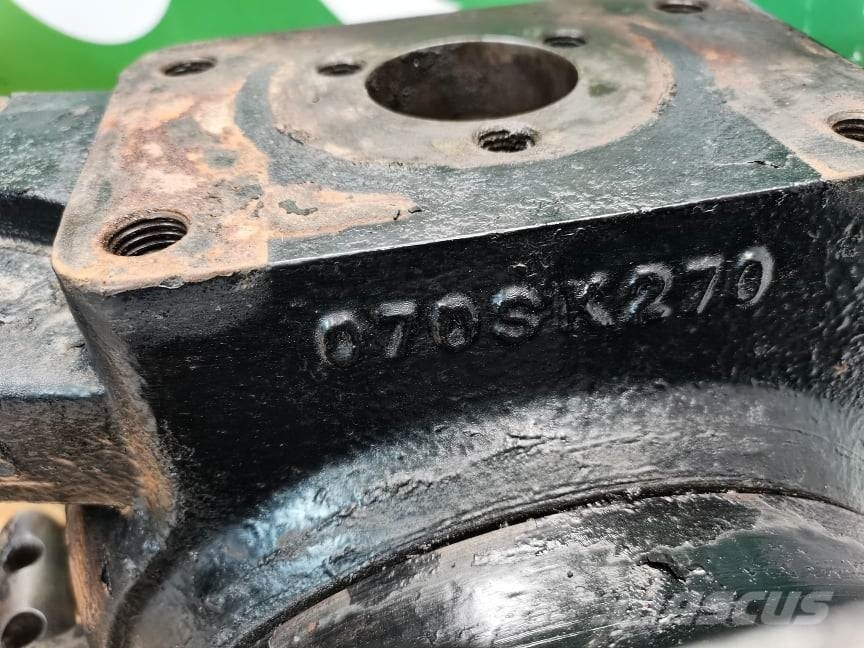 New Holland NTG .... 2005r.{Dana}  wheel hub Ruedas