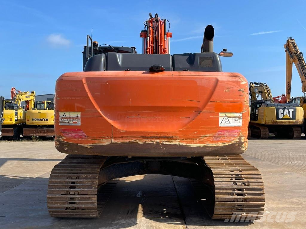 Hitachi ZX210LC-6 Bageri gusjeničari
