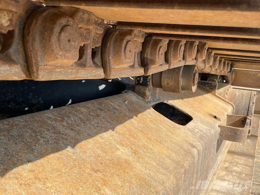 Hitachi ZX210LC-6 Bageri gusjeničari