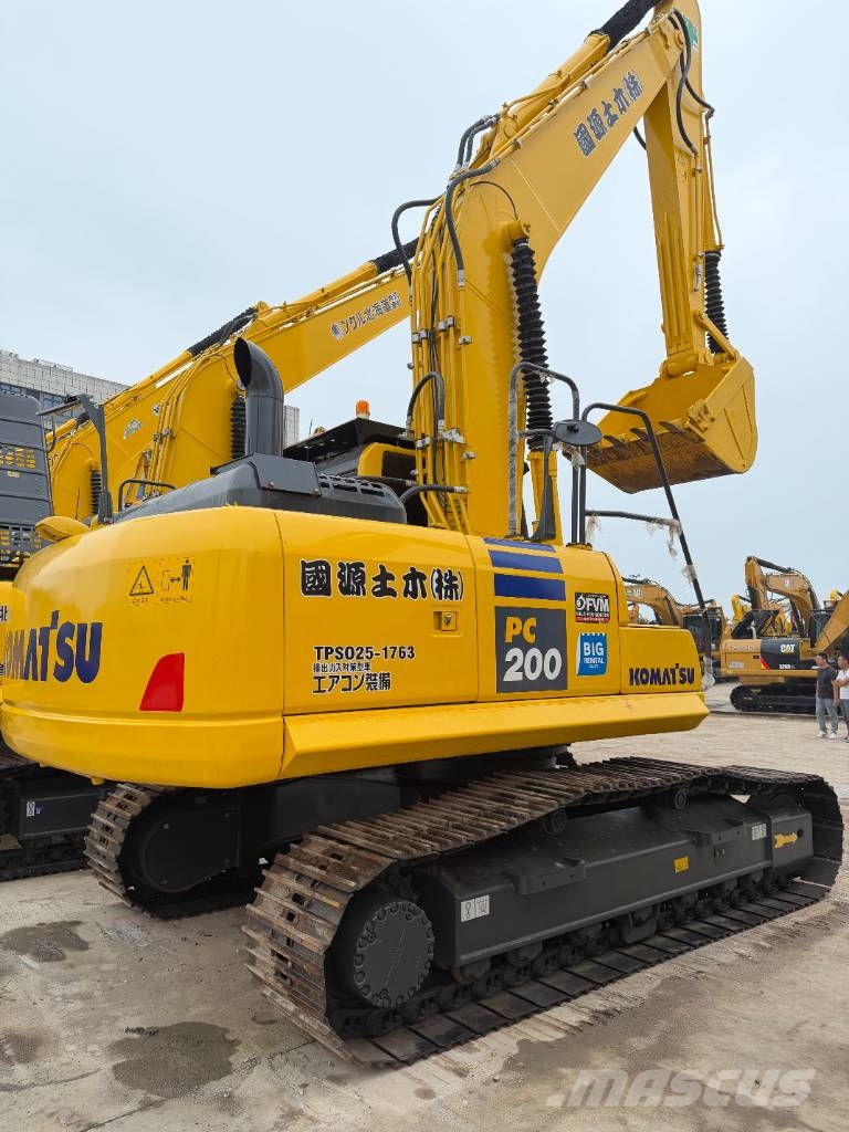 Komatsu PC 200-8 3000 units excavators in stock Raupenbagger