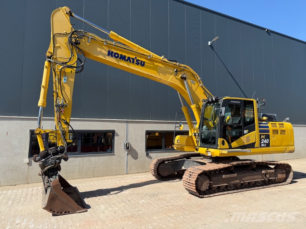 Komatsu PC 240 NLC-11 - PC 240 NLC-11E0 - PC 240 حفارات زحافة