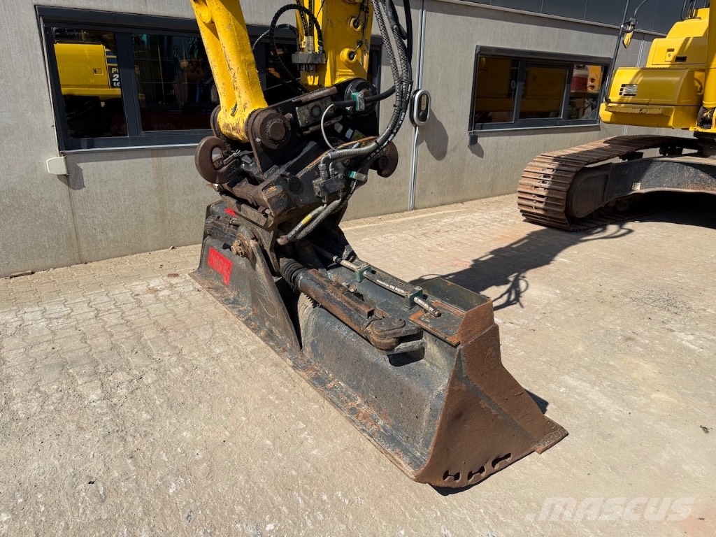 Komatsu PC 240 NLC-11 - PC 240 NLC-11E0 - PC 240 حفارات زحافة